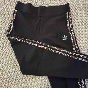 Adidas leopard print stripe leggings
